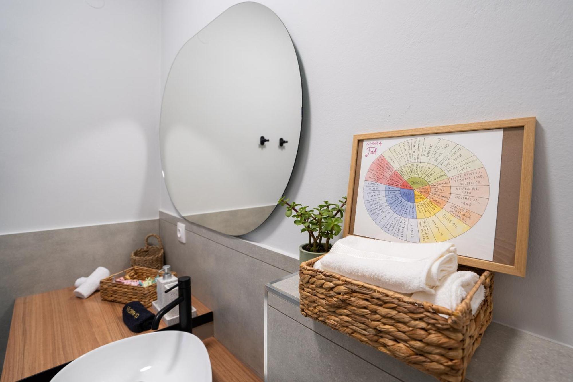 Nyx Guesthouse ตรีโปลิส ภายนอก รูปภาพ
