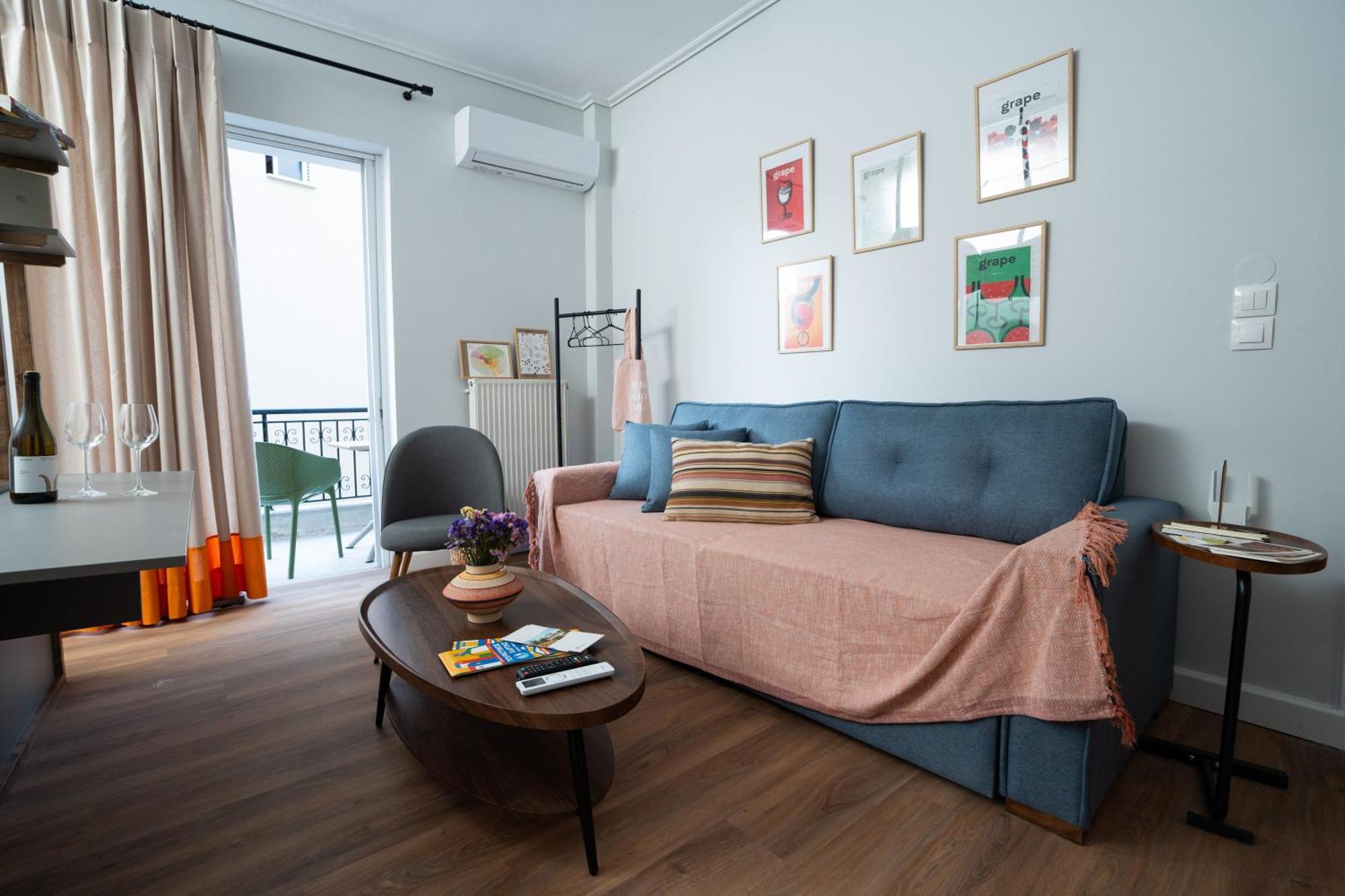 Nyx Guesthouse ตรีโปลิส ภายนอก รูปภาพ