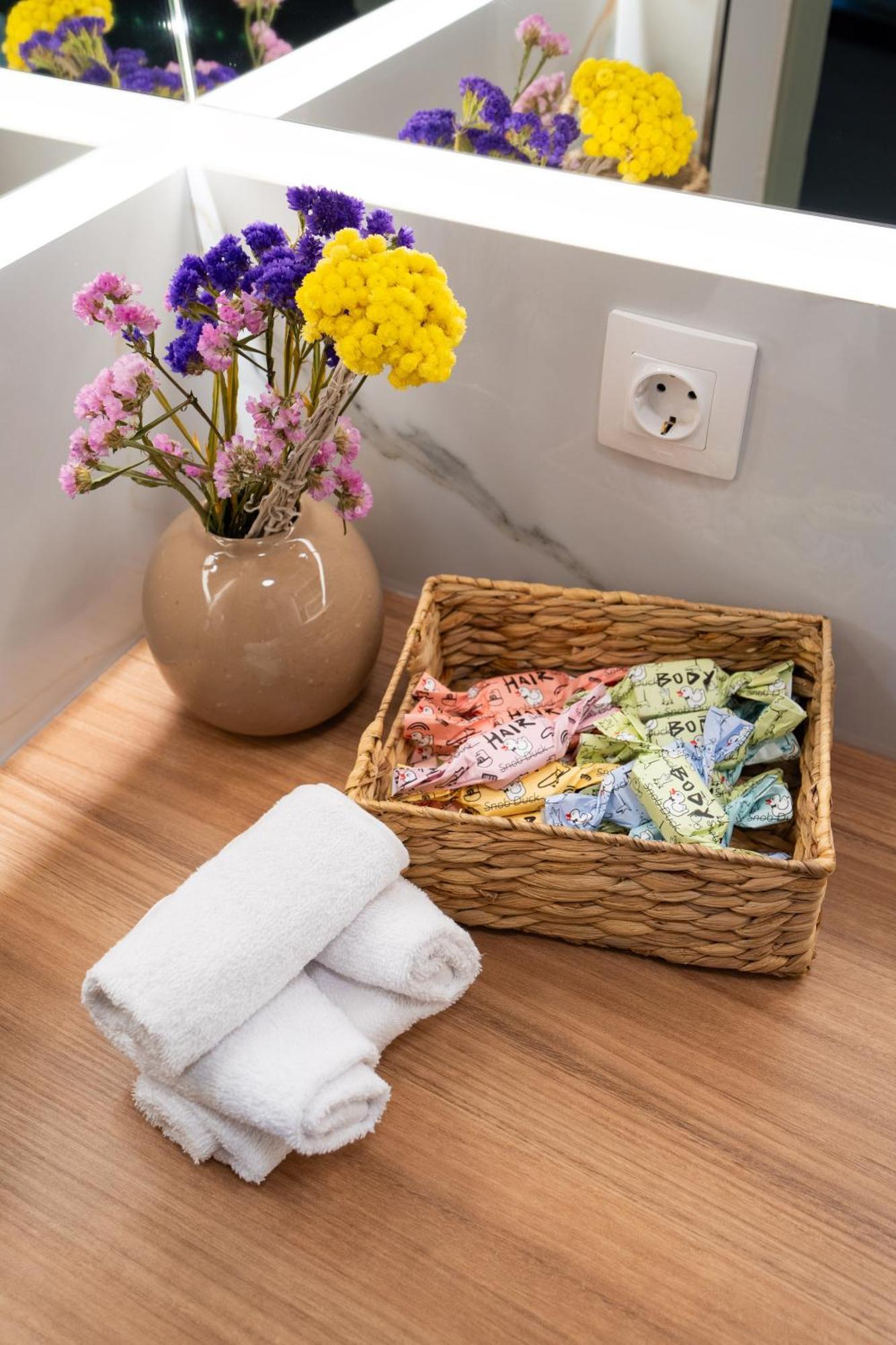 Nyx Guesthouse ตรีโปลิส ภายนอก รูปภาพ