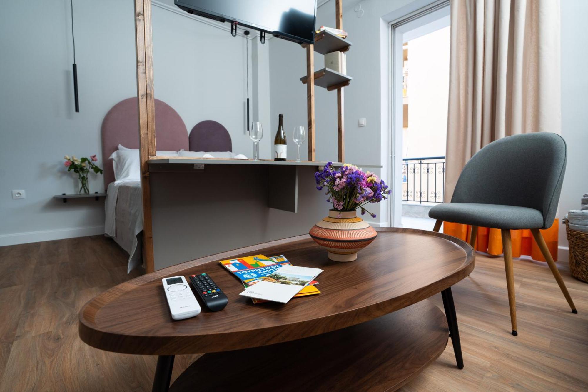 Nyx Guesthouse ตรีโปลิส ภายนอก รูปภาพ